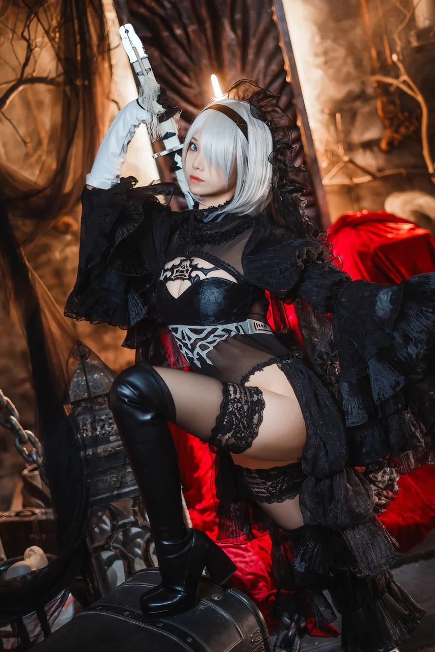 Coser-Mi-zhi-mao-qiu-2B-002.webp