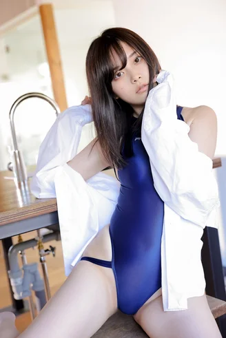 Coser-Mimiko-Hinaki-Wet-Color-Swimming-Race-092.webp