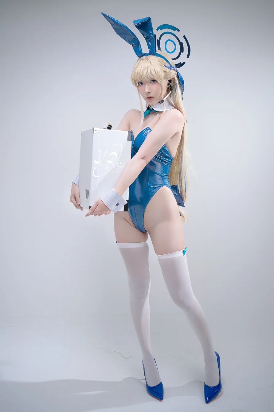 Coser-celia-Toki-Bunny-013.webp