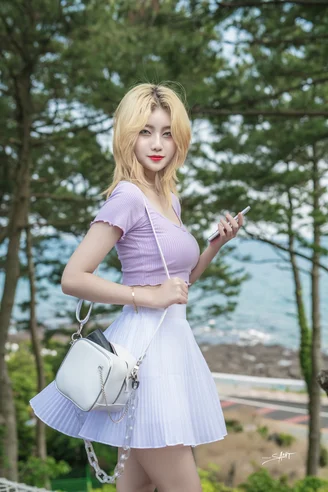 SAINT-Photolife-Yuna-Vol.14-Jeju-Story-Part-1-047.webp