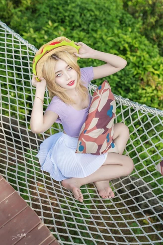 SAINT-Photolife-Yuna-Vol.14-Jeju-Story-Part-1-049.webp