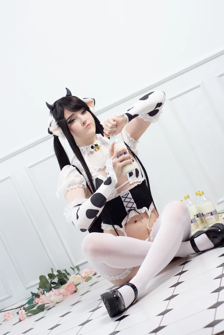 Coser-Candy-Ball-Got-Milk-027.webp