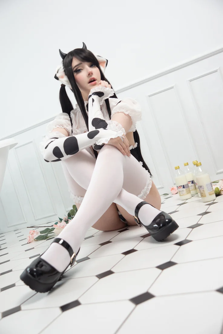 Coser-Candy-Ball-Got-Milk-031.webp