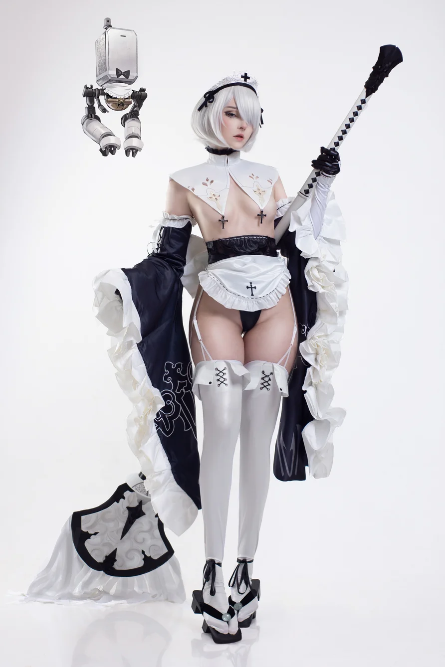 Coser-Candy-Ball-Maid-2B-008.webp