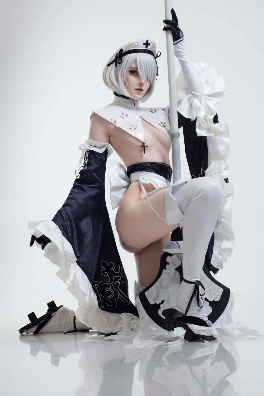 Coser-Candy-Ball-Maid-2B-014.webp