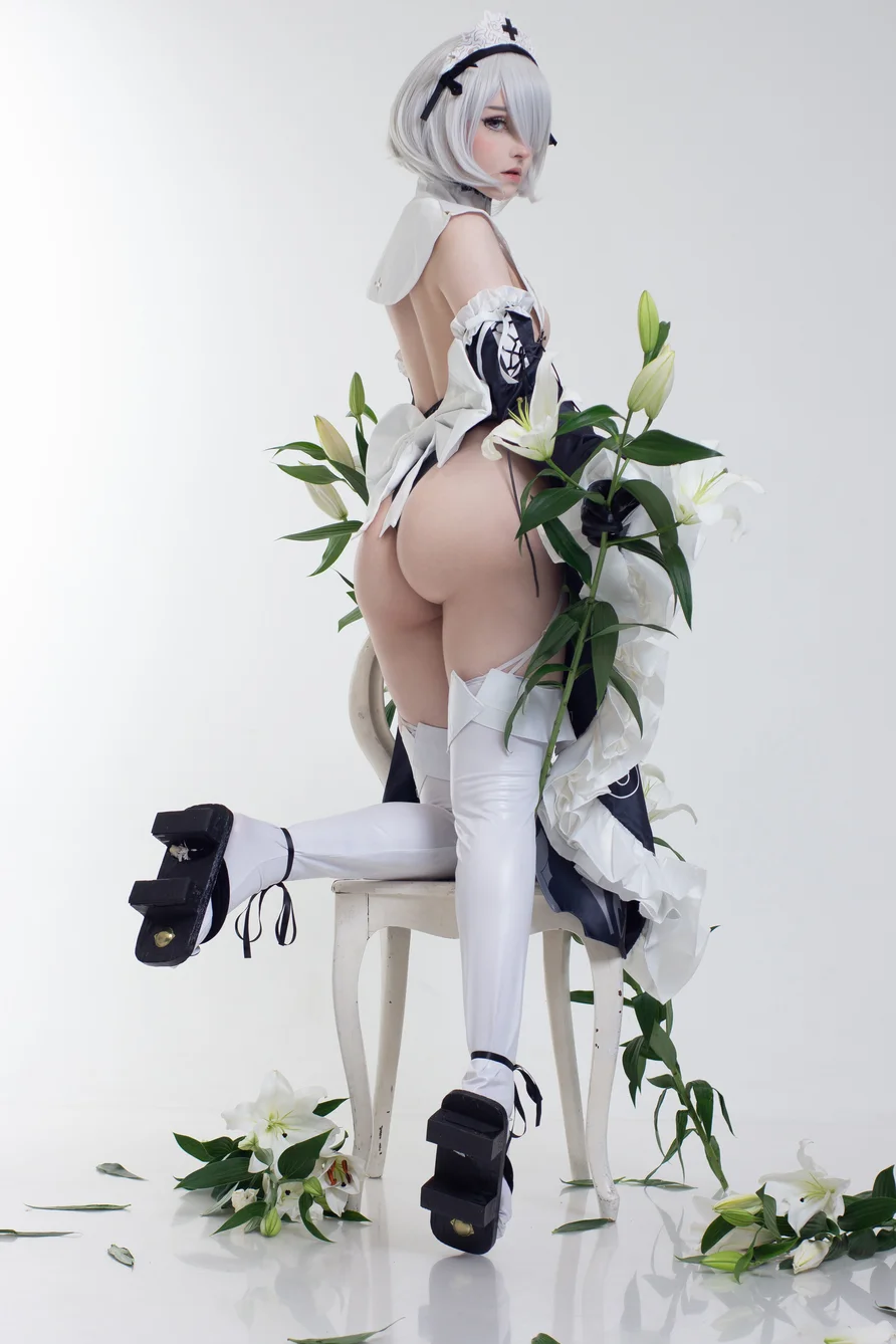 Coser-Candy-Ball-Maid-2B-020.webp