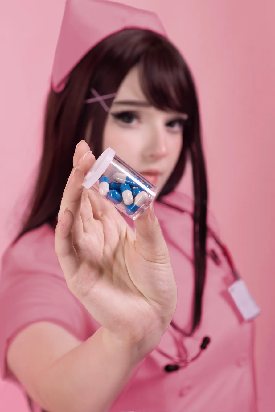 Coser-Candy-Ball-Pink-Nurse-005.webp