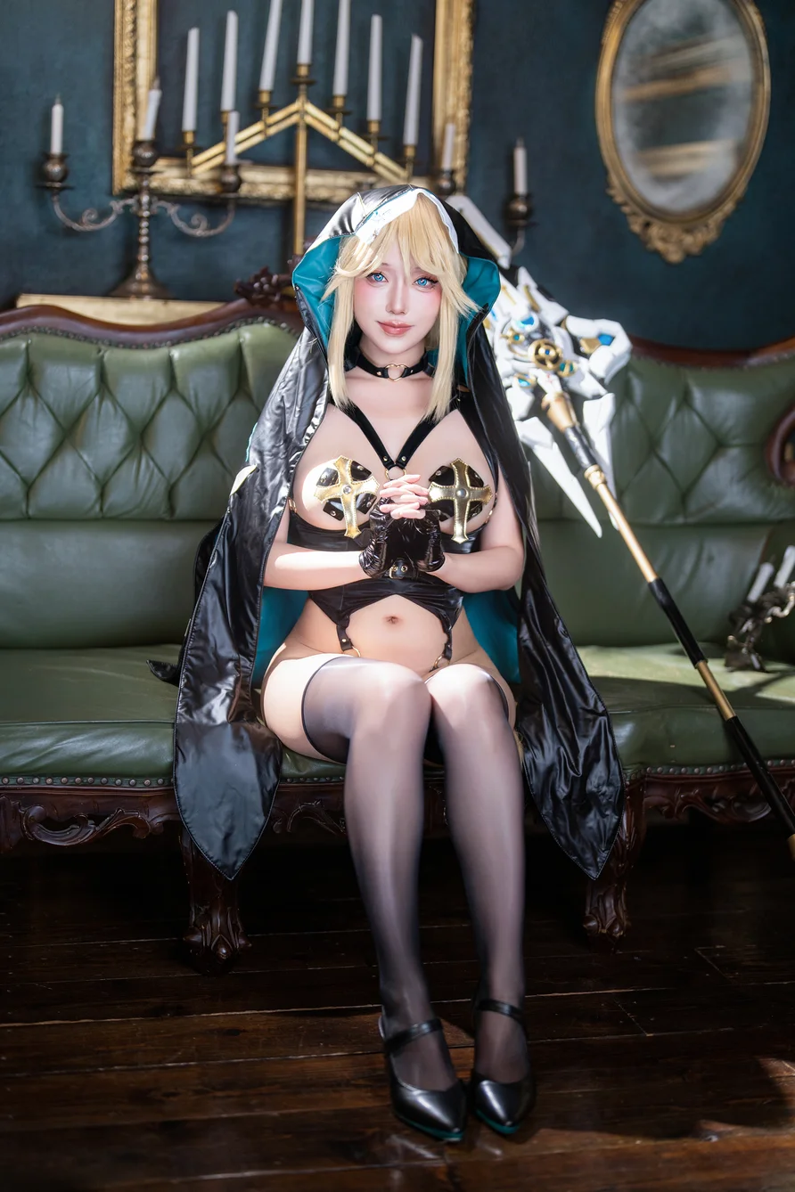 Coser-Celia-KIRIKO-NIKKE-Goddess-Shadow-001.webp