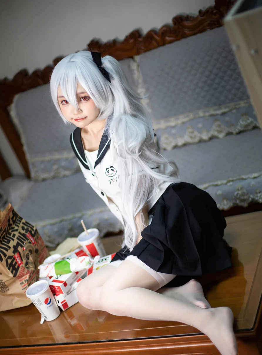 Coser-Eiri-Kanzawa-001.webp