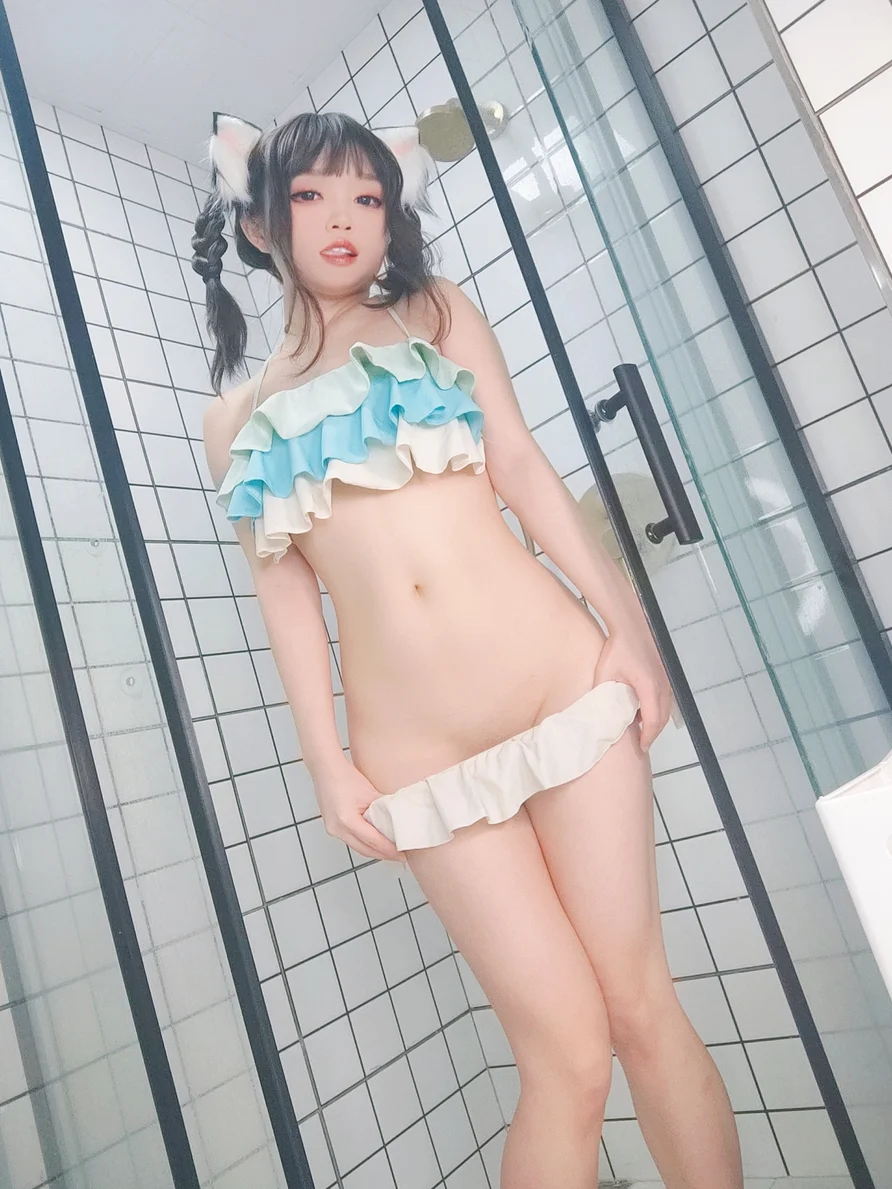 Coser-Eiri-Kanzawa-003.webp