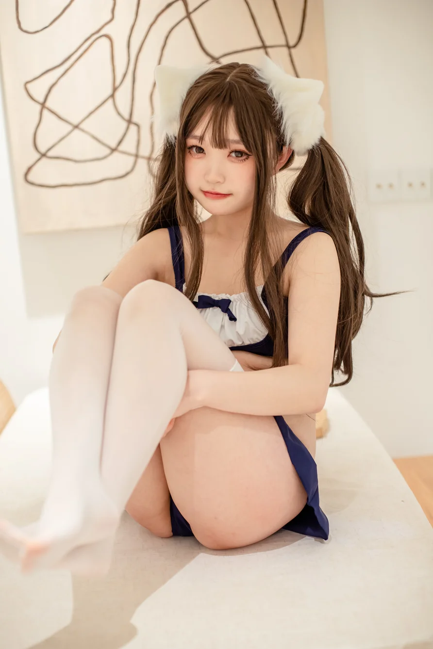 Coser-Eiri-Kanzawa-003.webp