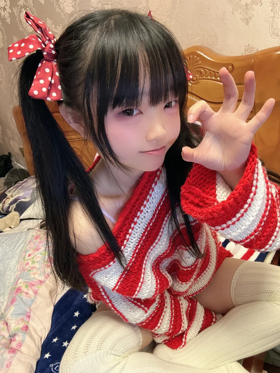 Coser-Eiri-Kanzawa-009.webp