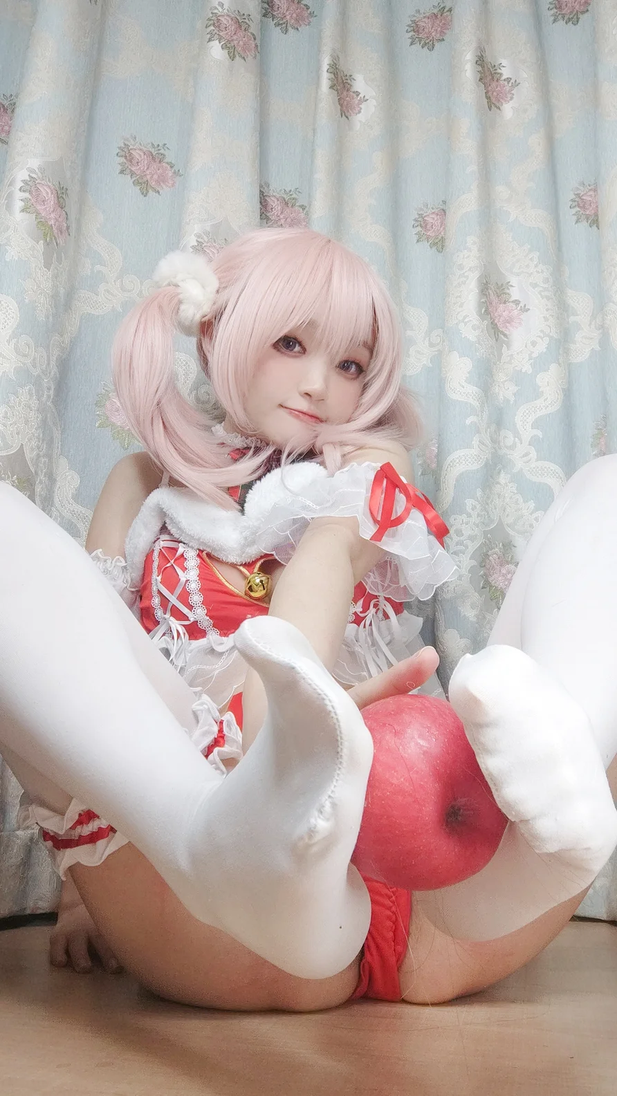 Coser-Eiri-Kanzawa-009.webp