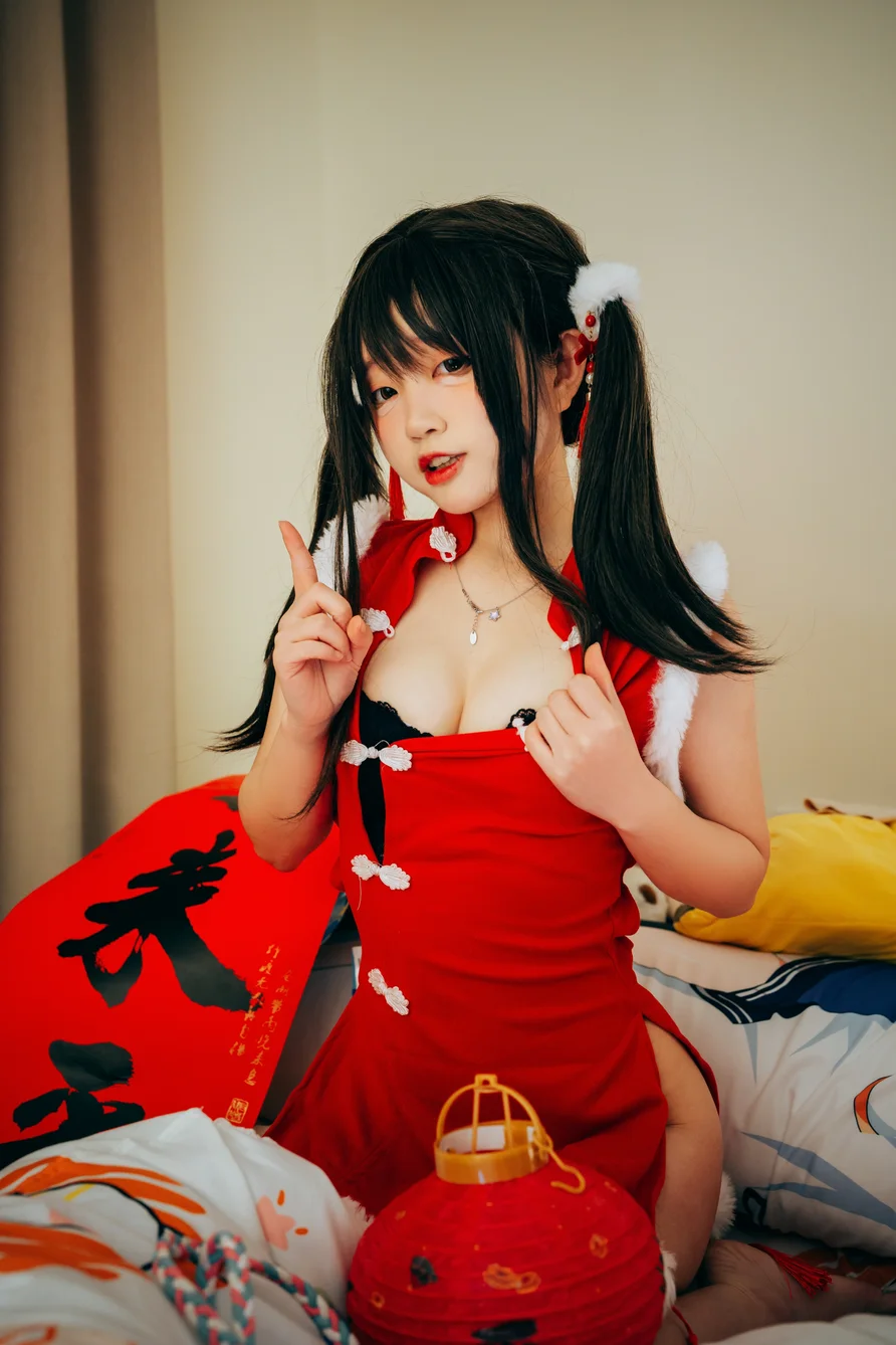 Coser-Eiri-Kanzawa-010.webp