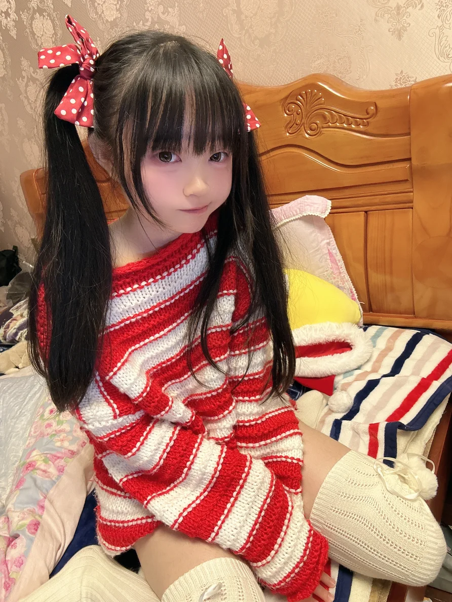 Coser-Eiri-Kanzawa-011.webp