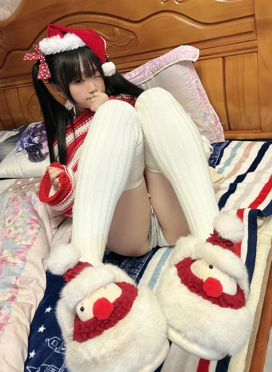 Coser-Eiri-Kanzawa-013.webp