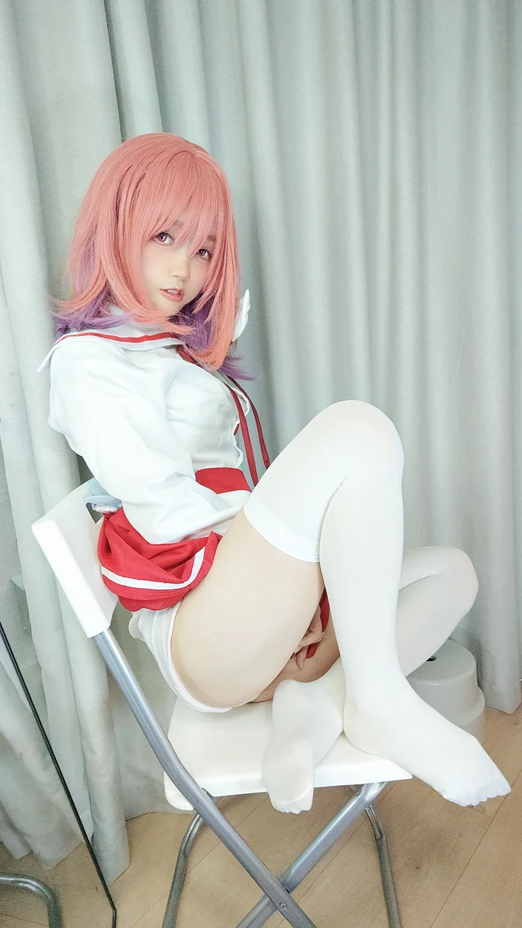 Coser-Eiri-Kanzawa-024.webp