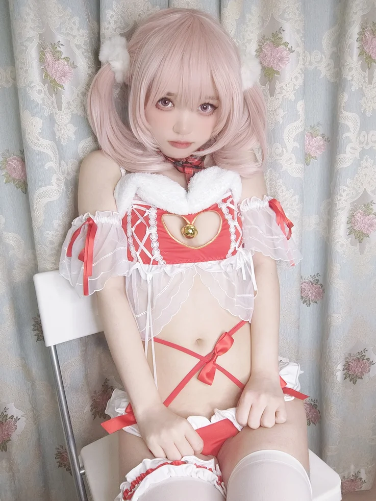 Coser-Eiri-Kanzawa-024.webp