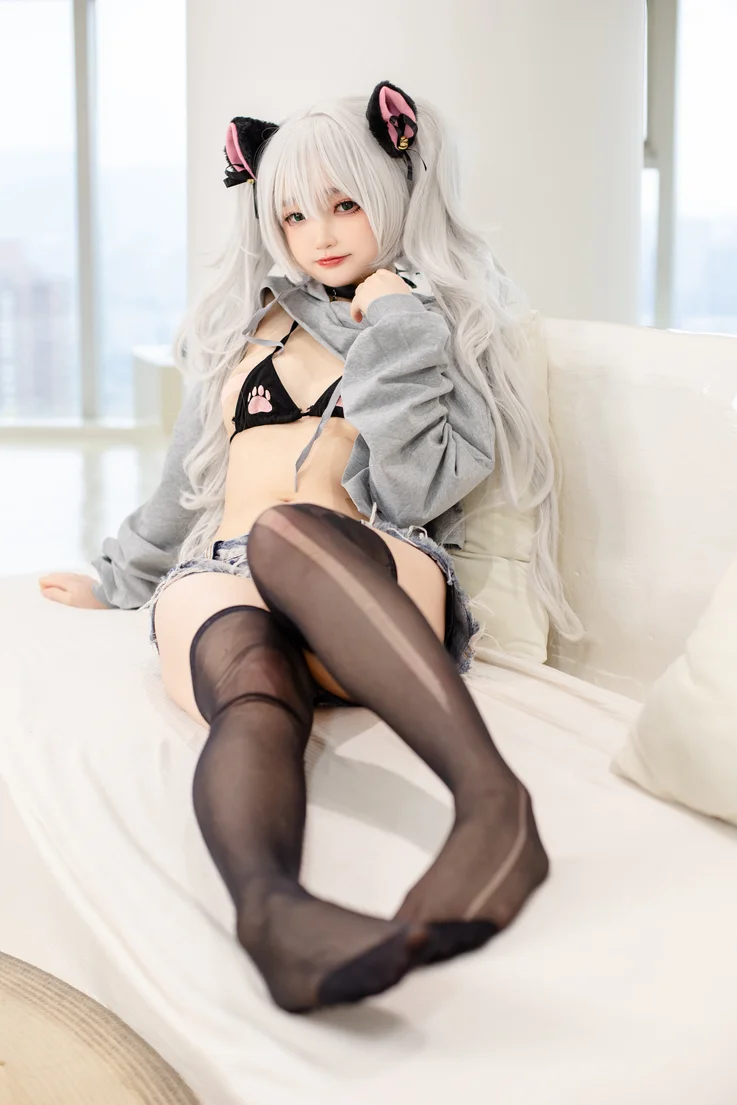 Coser-Eiri-Kanzawa-026.webp