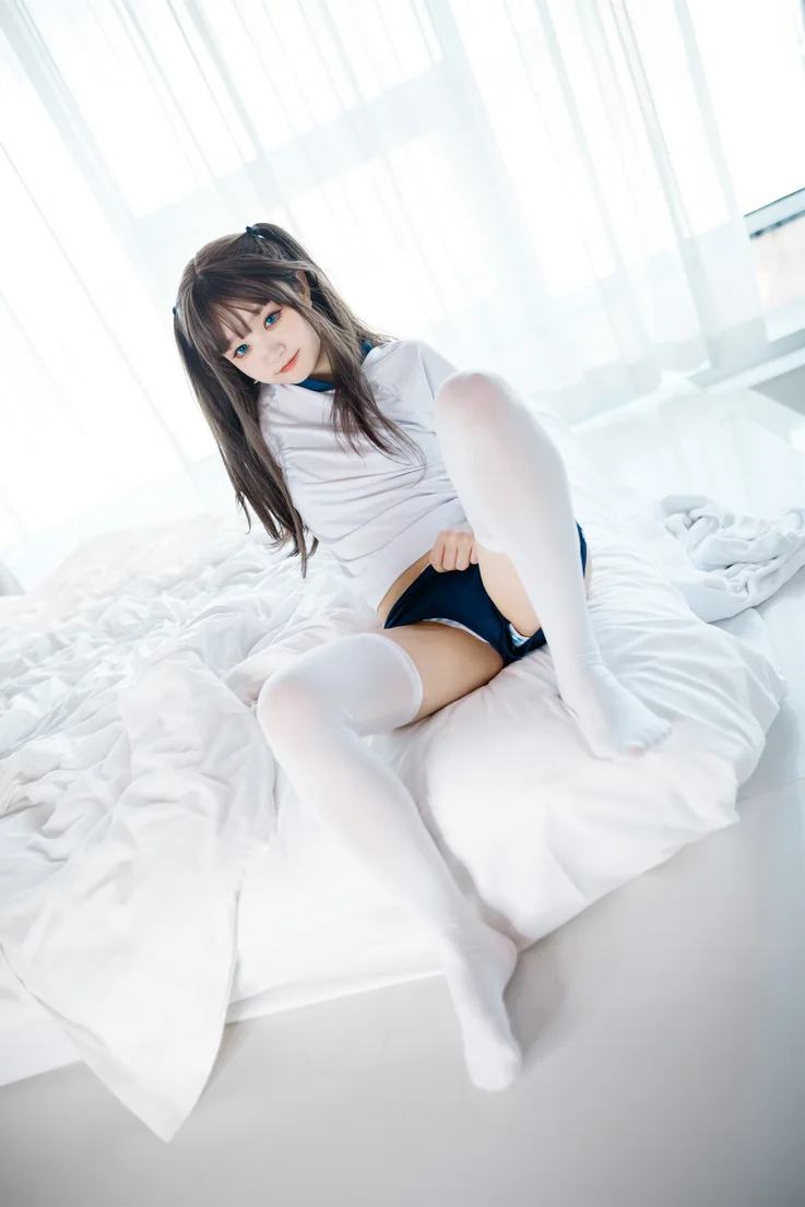 Coser-Eiri-Kanzawa-029.webp