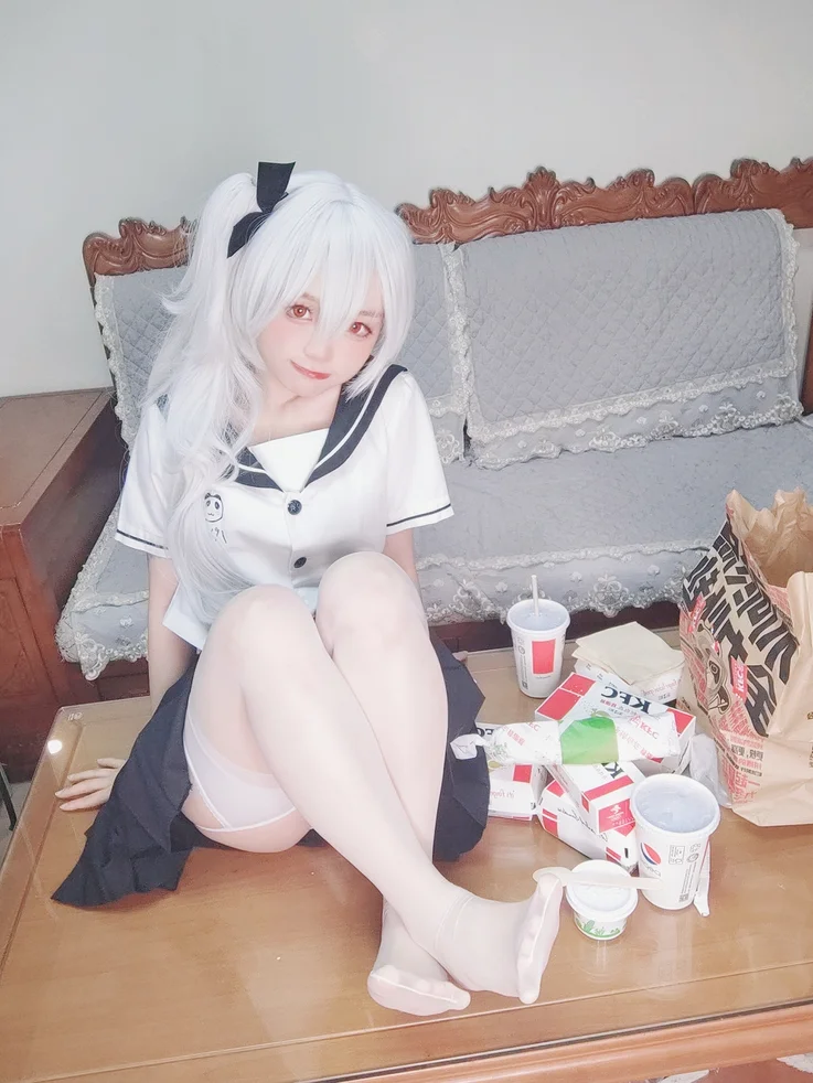 Coser-Eiri-Kanzawa-033.webp