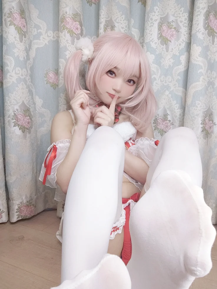 Coser-Eiri-Kanzawa-035.webp