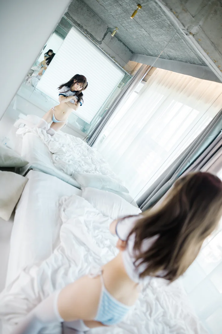 Coser-Eiri-Kanzawa-035.webp