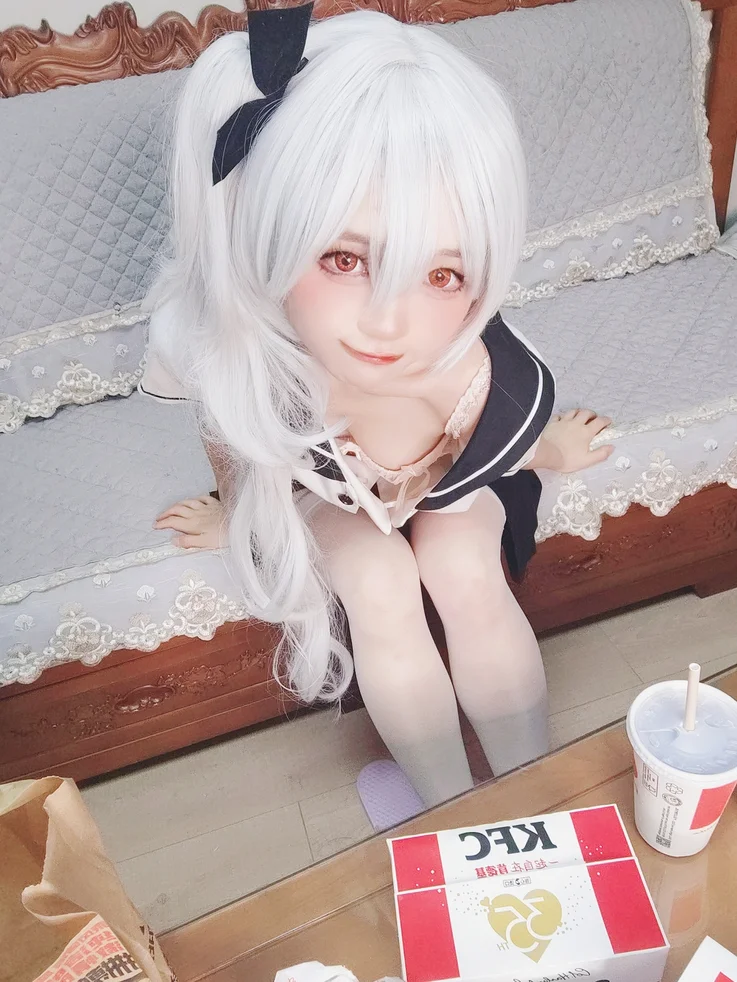 Coser-Eiri-Kanzawa-037.webp