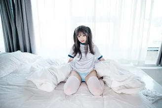 Coser-Eiri-Kanzawa-043.webp