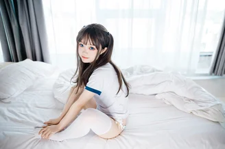 Coser-Eiri-Kanzawa-057.webp