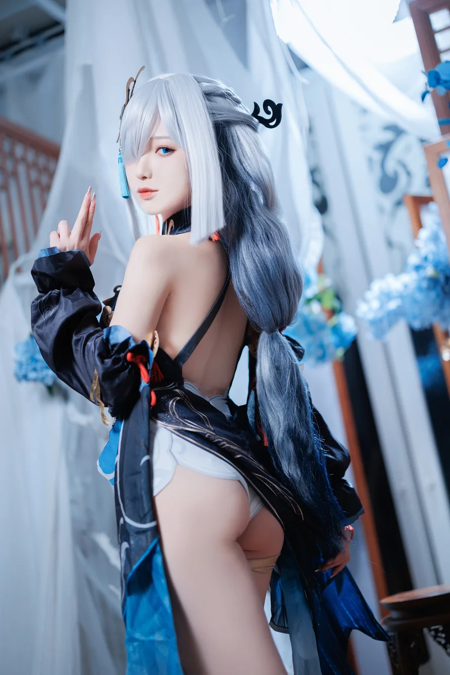 Coser-Feng-Jiang-Jiangv-006.webp