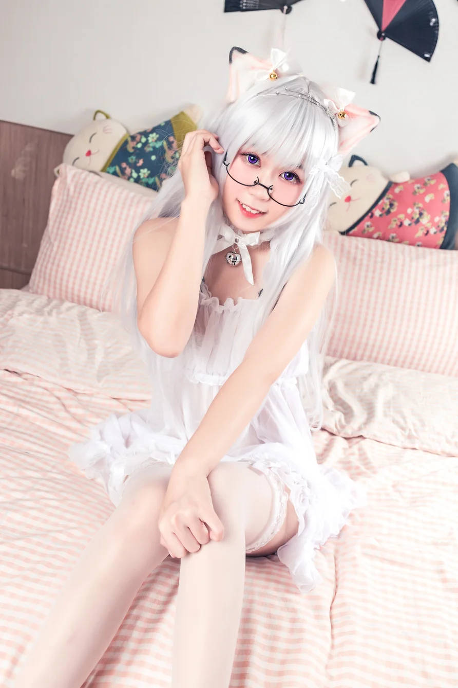 Coser-Liu-nian-bu-ting-w-001.webp