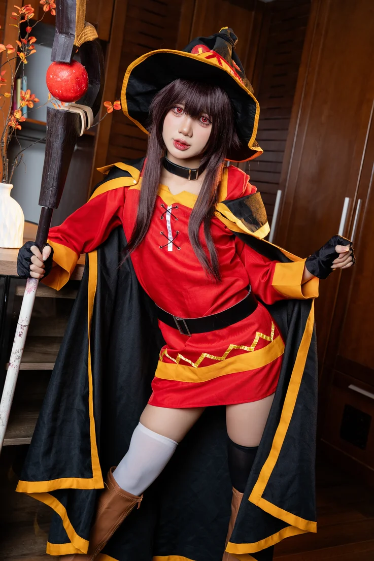 Coser-PoppaChan-Konosuba-Megumin-038.webp