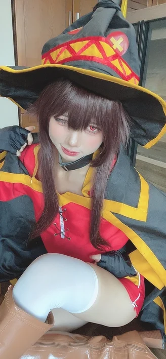 Coser-PoppaChan-Konosuba-Megumin-044.webp