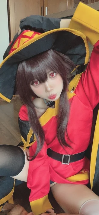 Coser-PoppaChan-Konosuba-Megumin-055.webp