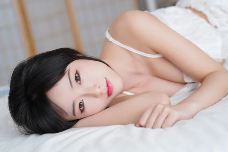 Coser-Qing-shui-you-nai-025.webp