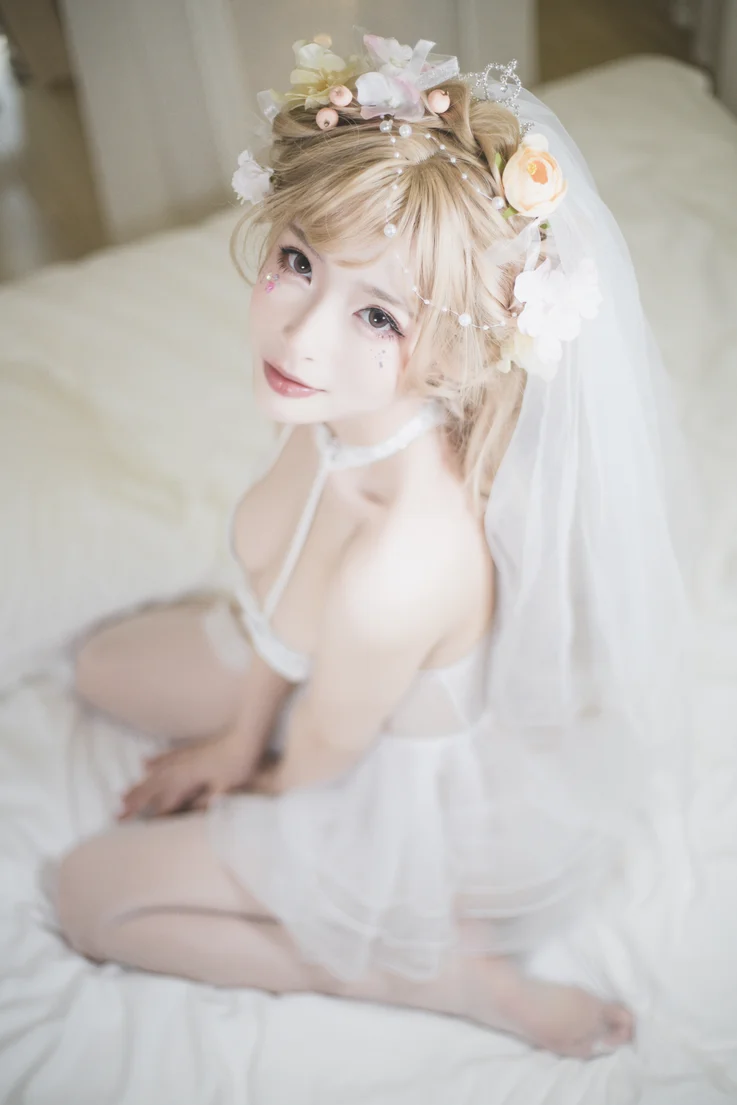 Coser-Qing-shui-you-nai-037.webp