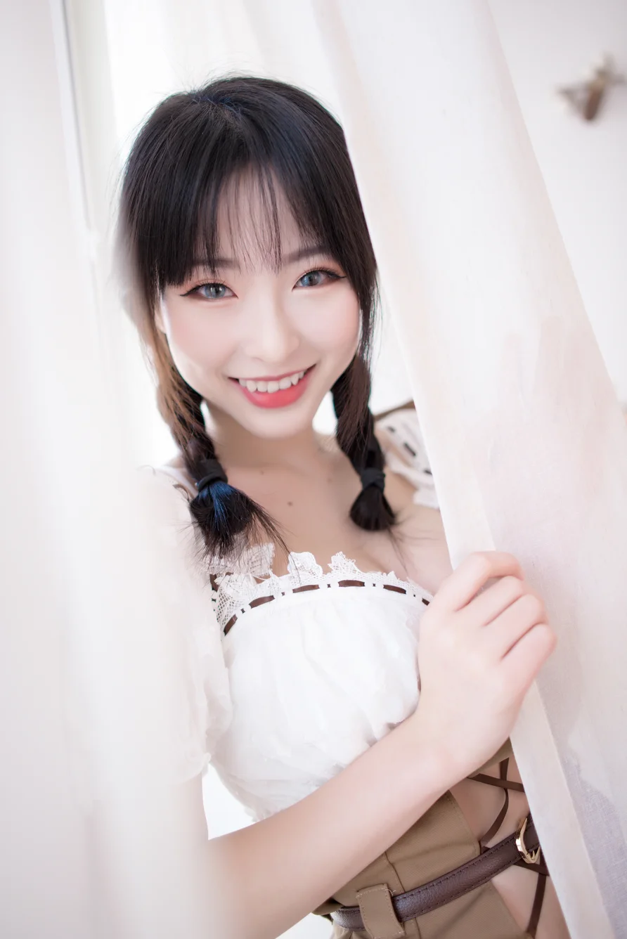 Coser-Qing-shui-you-nai-73-015.webp