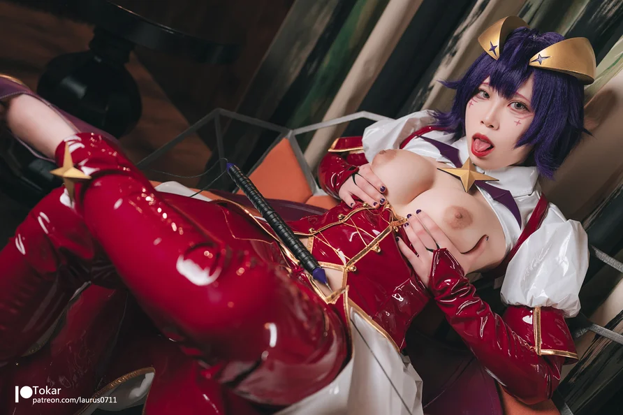 Coser-Tokar-Hiiragi-Utena-002.webp