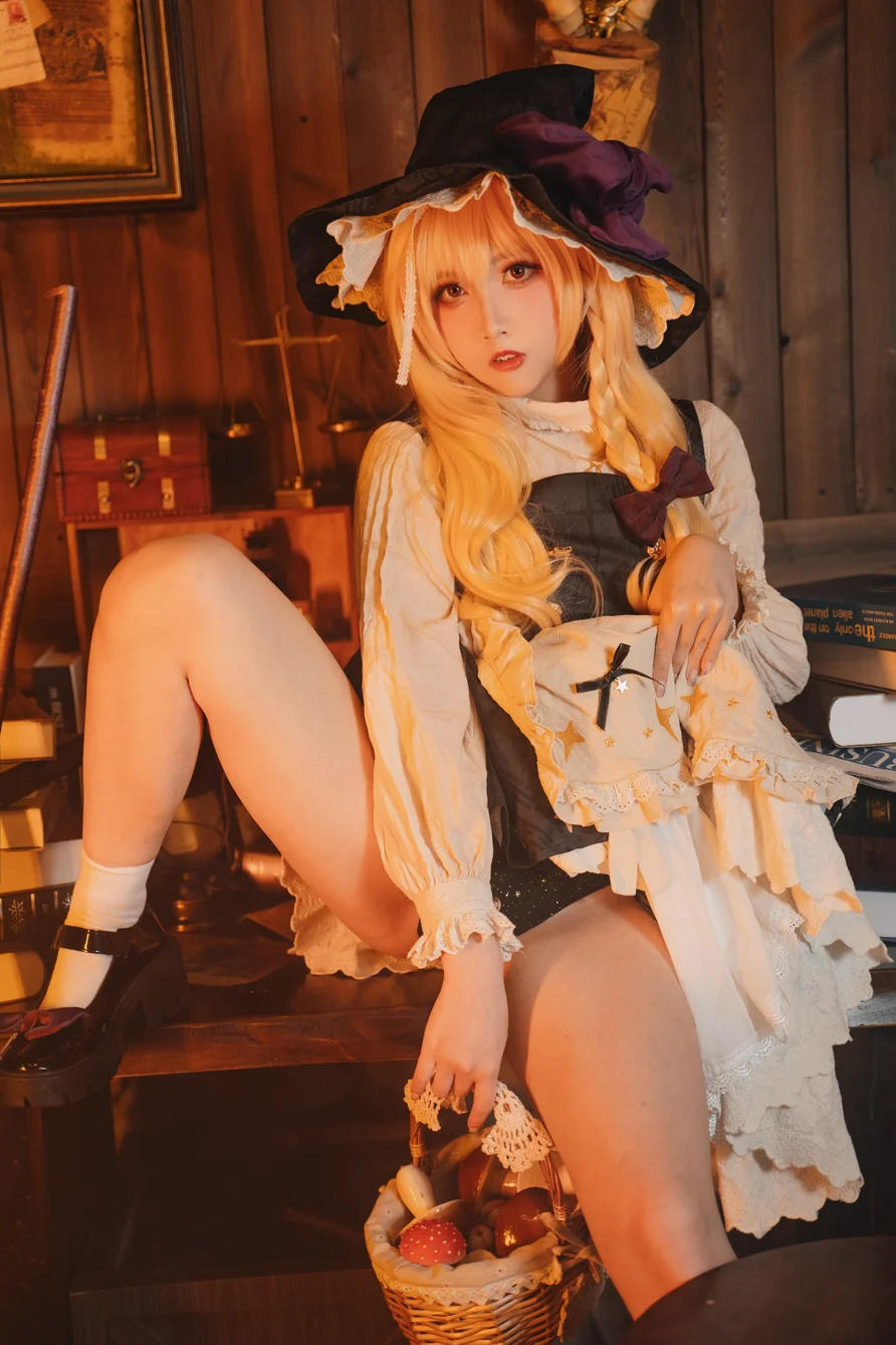 Coser-Xiao-he-tian-jiu-004.webp