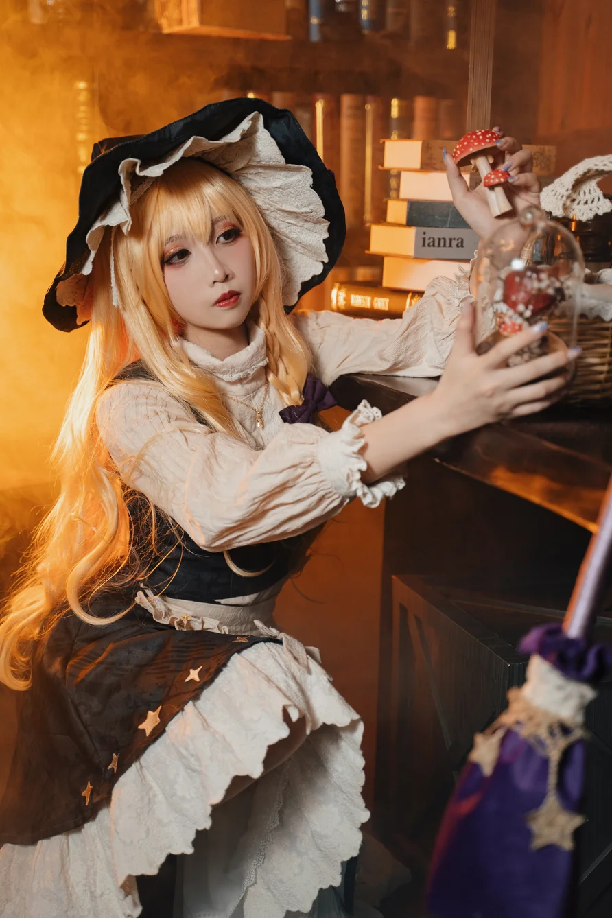 Coser-Xiao-he-tian-jiu-005.webp