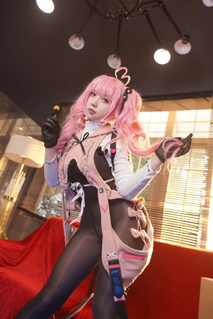 Coser-Xiao-he-tian-jiu-012.webp