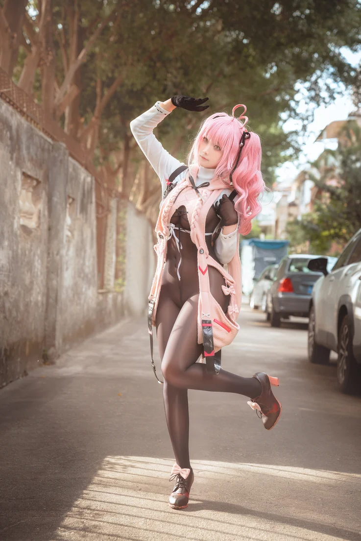 Coser-Xiao-he-tian-jiu-035.webp