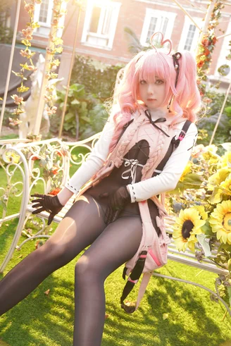 Coser-Xiao-he-tian-jiu-043.webp