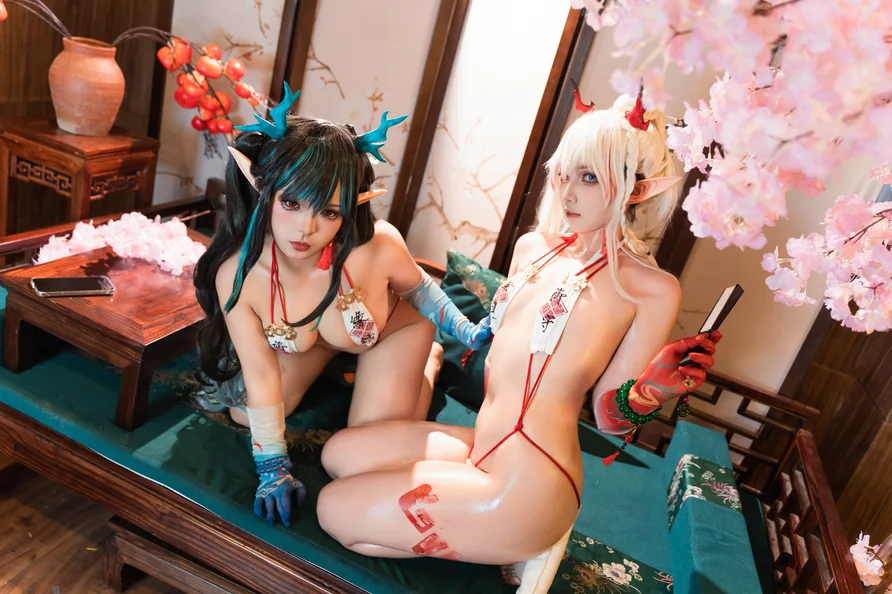 Coser-Xiao-he-tian-jiu-and--011.webp