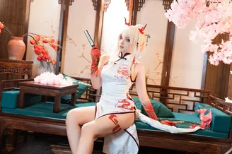 Coser-Xiao-he-tian-jiu-and--061.webp