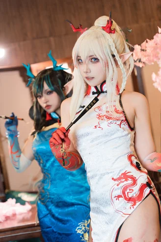 Coser-Xiao-he-tian-jiu-and--070.webp