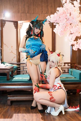 Coser-Xiao-he-tian-jiu-and--075.webp