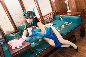 Coser-Xiao-he-tian-jiu-and--090.webp