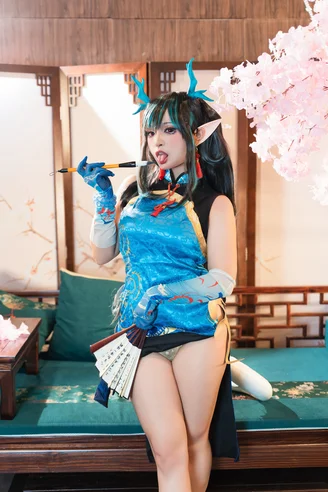 Coser-Xiao-he-tian-jiu-and--099.webp